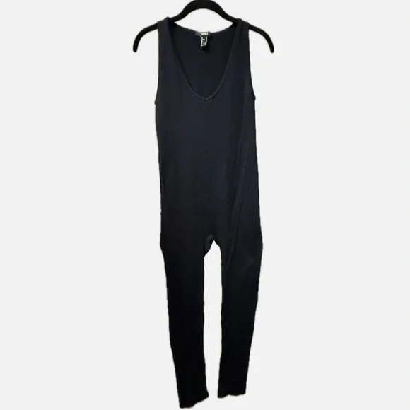 Forever 21 Elegant Black Jumpsuit - Picture 1 of 2
